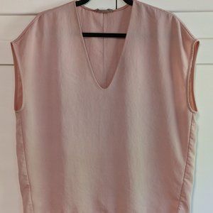 Everlane V-neck Top in Blush Japanese GoWeave